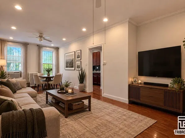 567 Lexington Avenue image 1 of 6