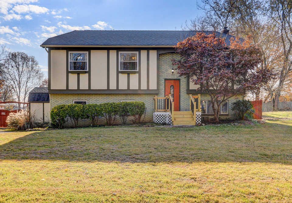1st image of 1835 Sedgewick Dr