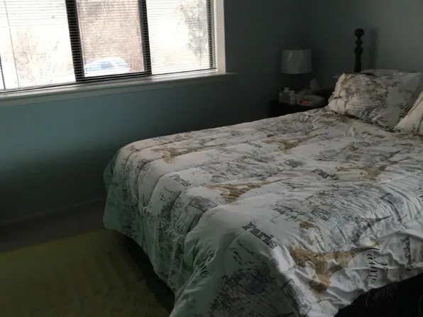 1580 Alta Dr APT C3, Whitehall, PA 18052