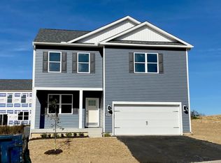 645 Links Dr, Maidsville, WV