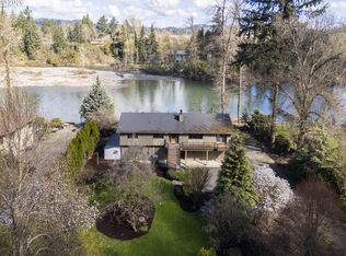 16091 S Clackamas River Dr, Oregon City, OR 97045