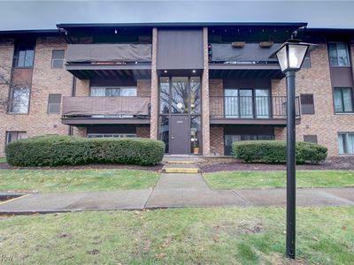 16445 Heather Ln #F101, Middleburg Heights, OH, 44130