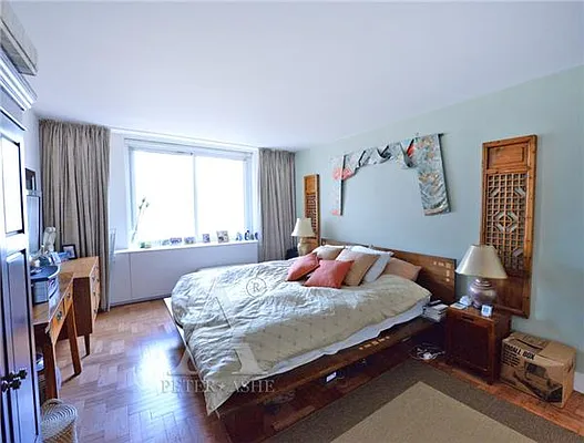 Rented by Peter Ashe | media 40