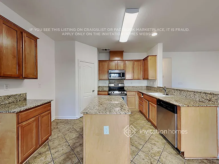 5569 Roaring Rapids Way — Photo 8