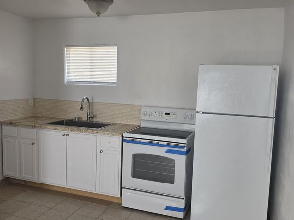 66310 7th St APT 4