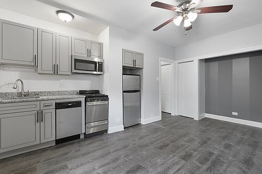 2nd image of 4555 N Malden St APT 218