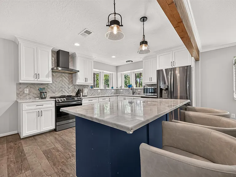 23011 Fox Hunt Dr — Photo 21