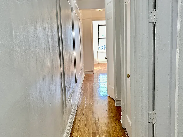 295 Parkside Ave #3C — Photo 4