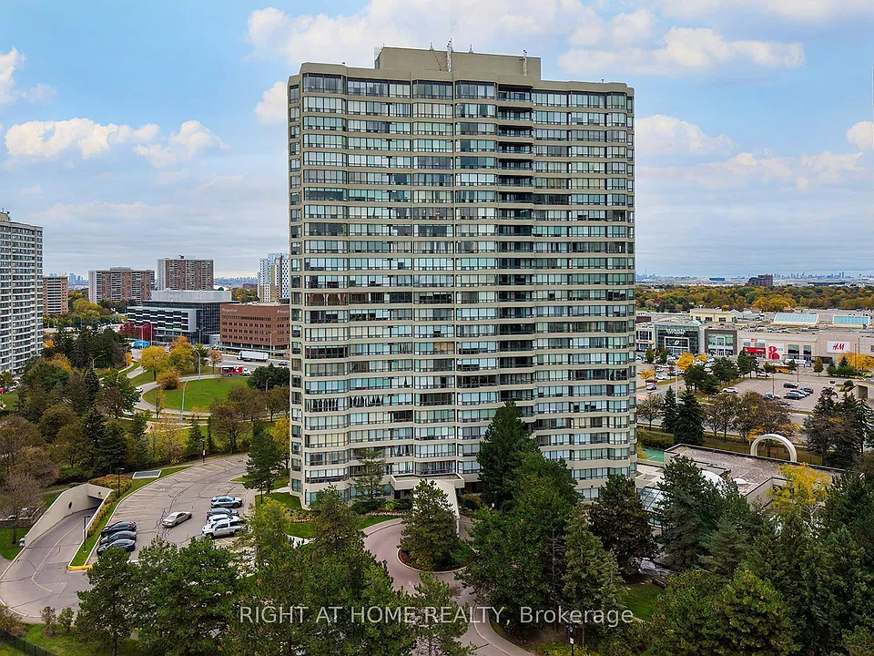 22 Hanover Rd #708