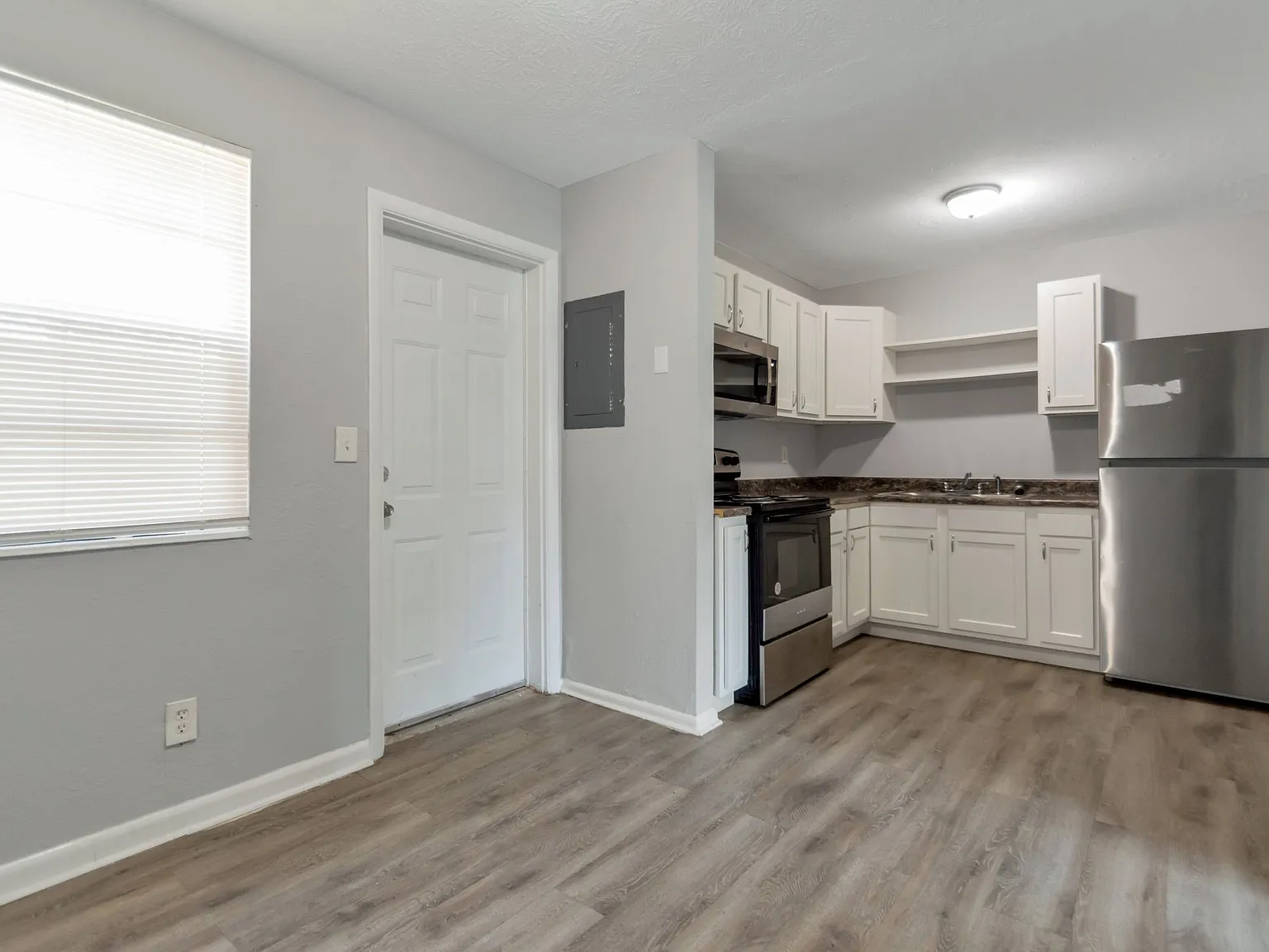 4543 Moncrief Road West (Ice Brothers Llc) - 1 — Photo 3