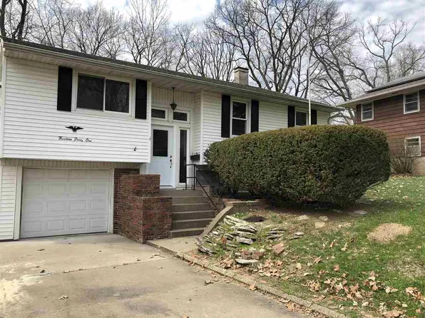 1341 Parkview Dr, Macomb, IL 61455