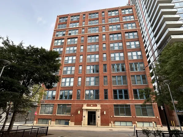 124 W Polk St APT 504, Chicago, IL 60605
