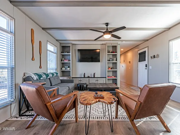 8716 Cox Dr, Show Low, AZ 85901
