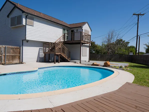 624 Mission Hills Dr, Arlington, TX 76018