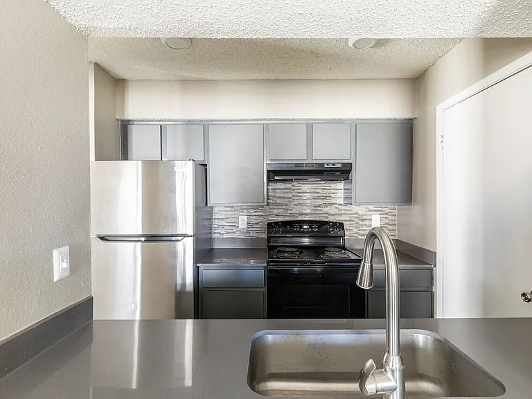 Athena Apartments — Photo 52