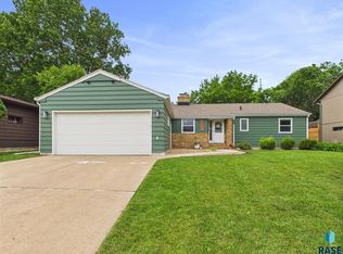 2805 W Costello Rd, Sioux Falls, SD 57105
