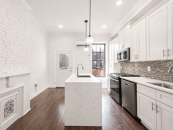 3rd image of 23 Belmont Ave