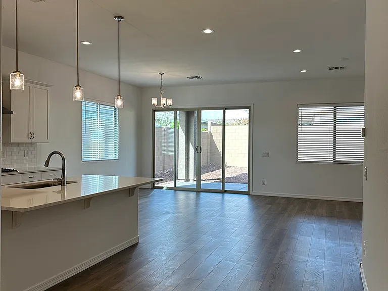 20114 W Montecito Ave — Photo 4