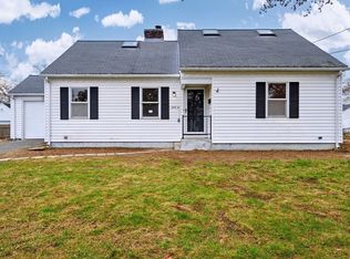 66 Lancaster St, Springfield, MA 01118