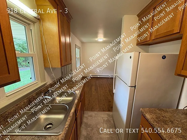 918 Central Ave #3 — Photo 4