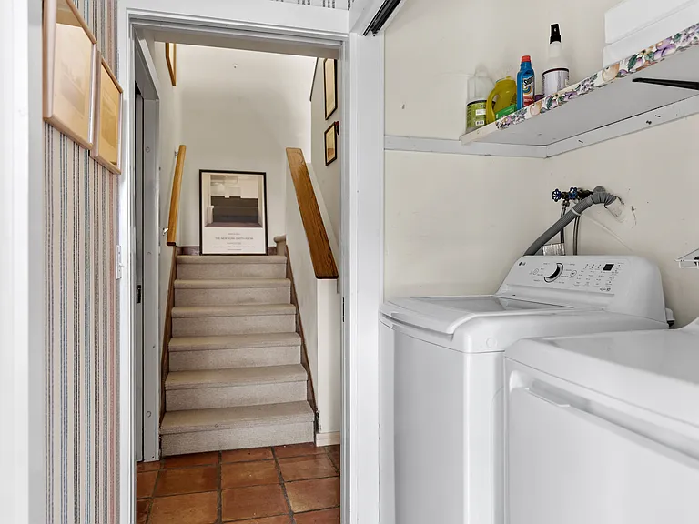221 Bridge Ln — Photo 22