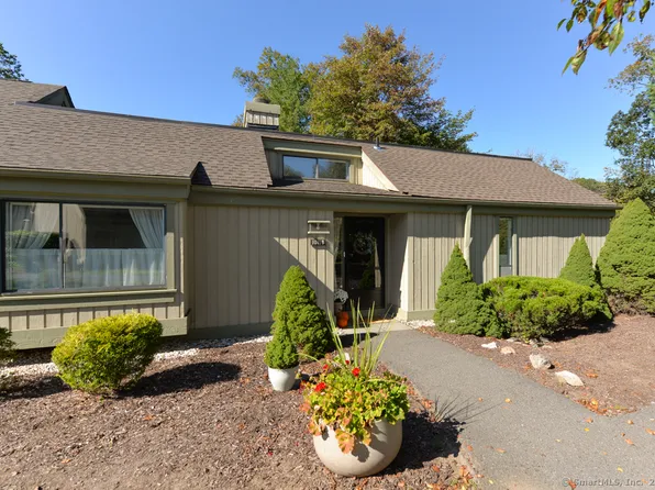 1011 Heritage Village #B, Southbury, CT 06488