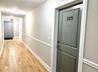 314 Bridgeport Ave #203, Milford, CT 06460