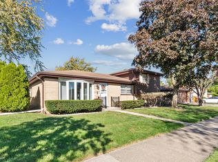 36 S Highview Ave, Addison, IL 60101