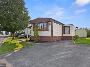 76 Ridgewood Mnr, Manheim, PA 17545