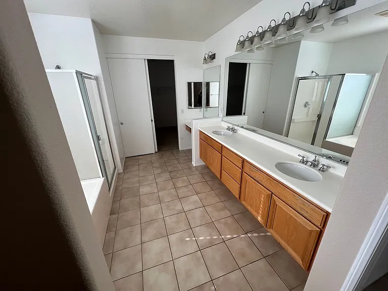 4732 Lakerun Ct — Photo 12