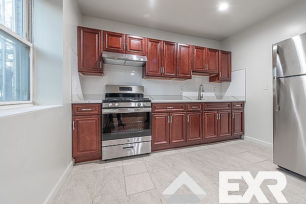 1st image of 10 Buffalo Ave #5