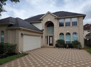 14203 Marina Bay Ln, Sugar Land, TX 77498
