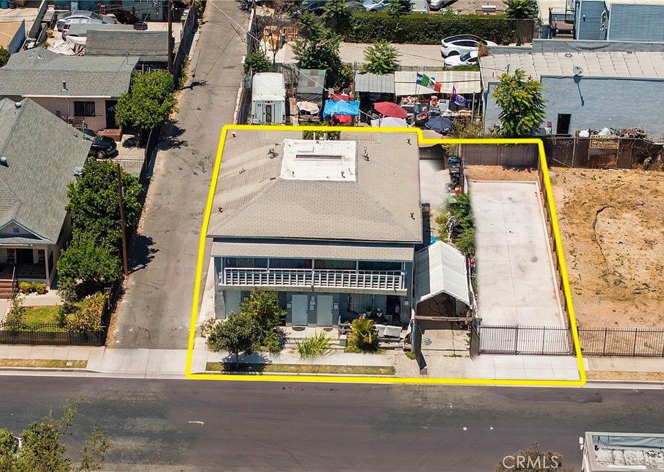 1st image of 1063 E 49th Pl