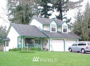 3735 Oxford Loop SE, Lacey, WA 98503