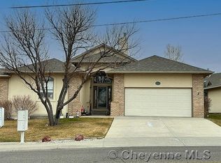 910 Prairie Ave, Cheyenne, WY 82009