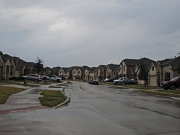 4th image of 7921 Lindheimer Ln