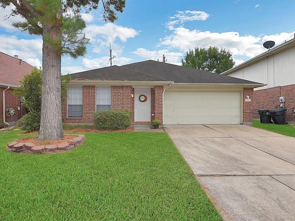 2nd image of 14915 Willow Hearth Dr