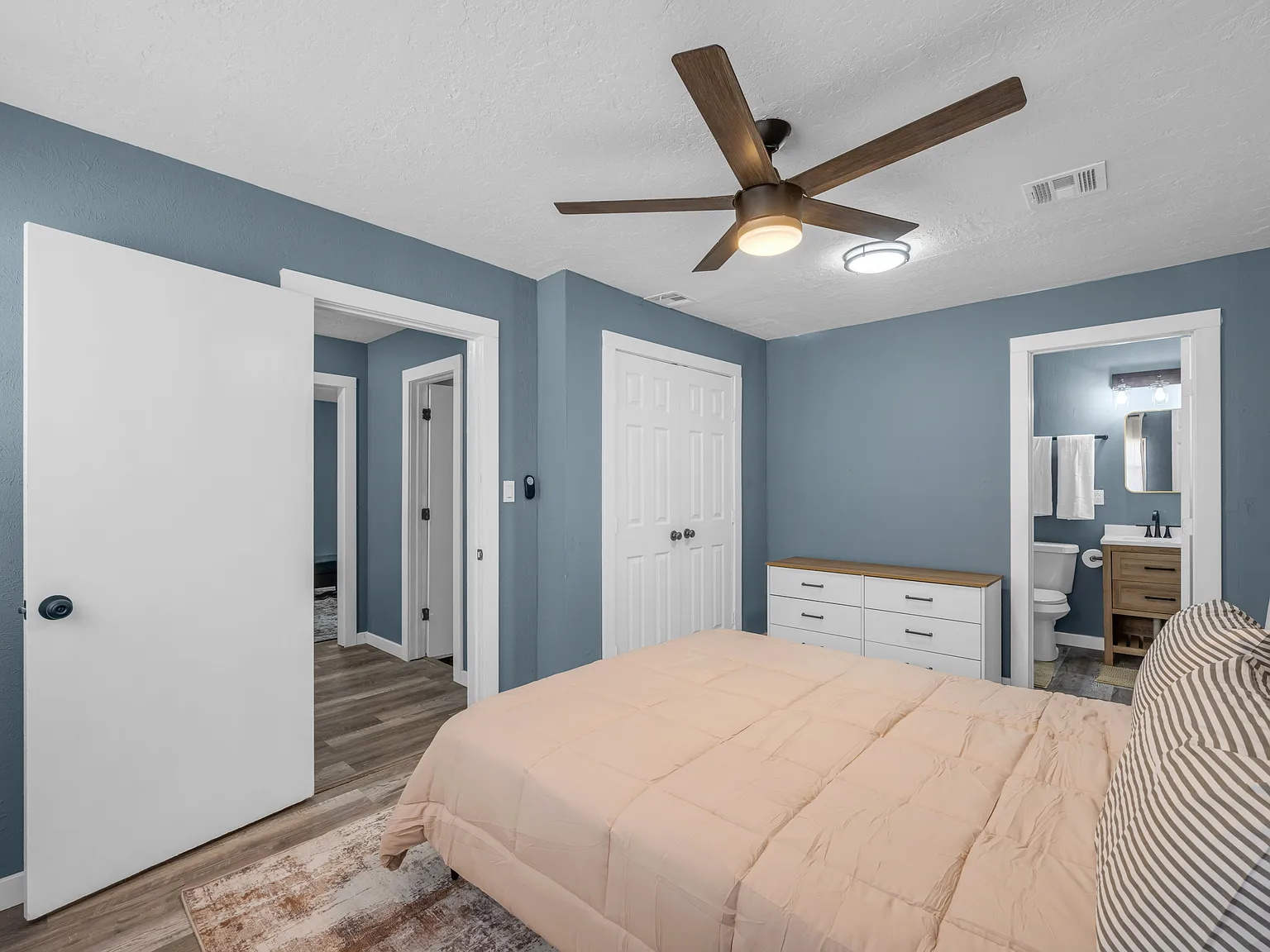 4 bed, 1500 sqft, $1,600 — Photo 4