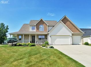 5583 Windermere Dr, Grand Blanc, MI 48439