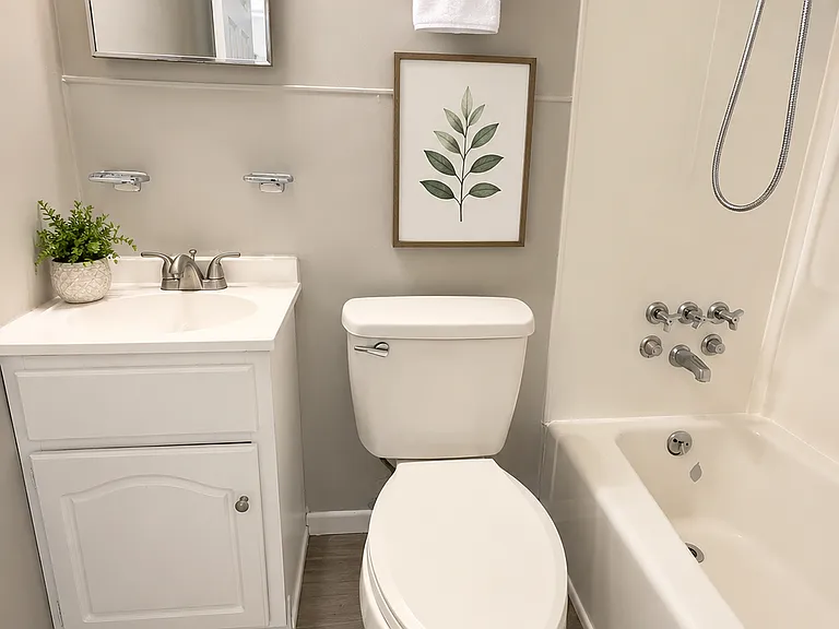 Bathroom - Silver Package (Flat Unit)