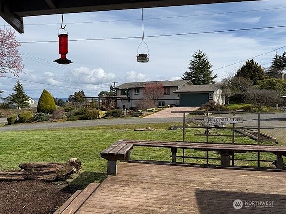3rd image of 23981 Newell Lane NE