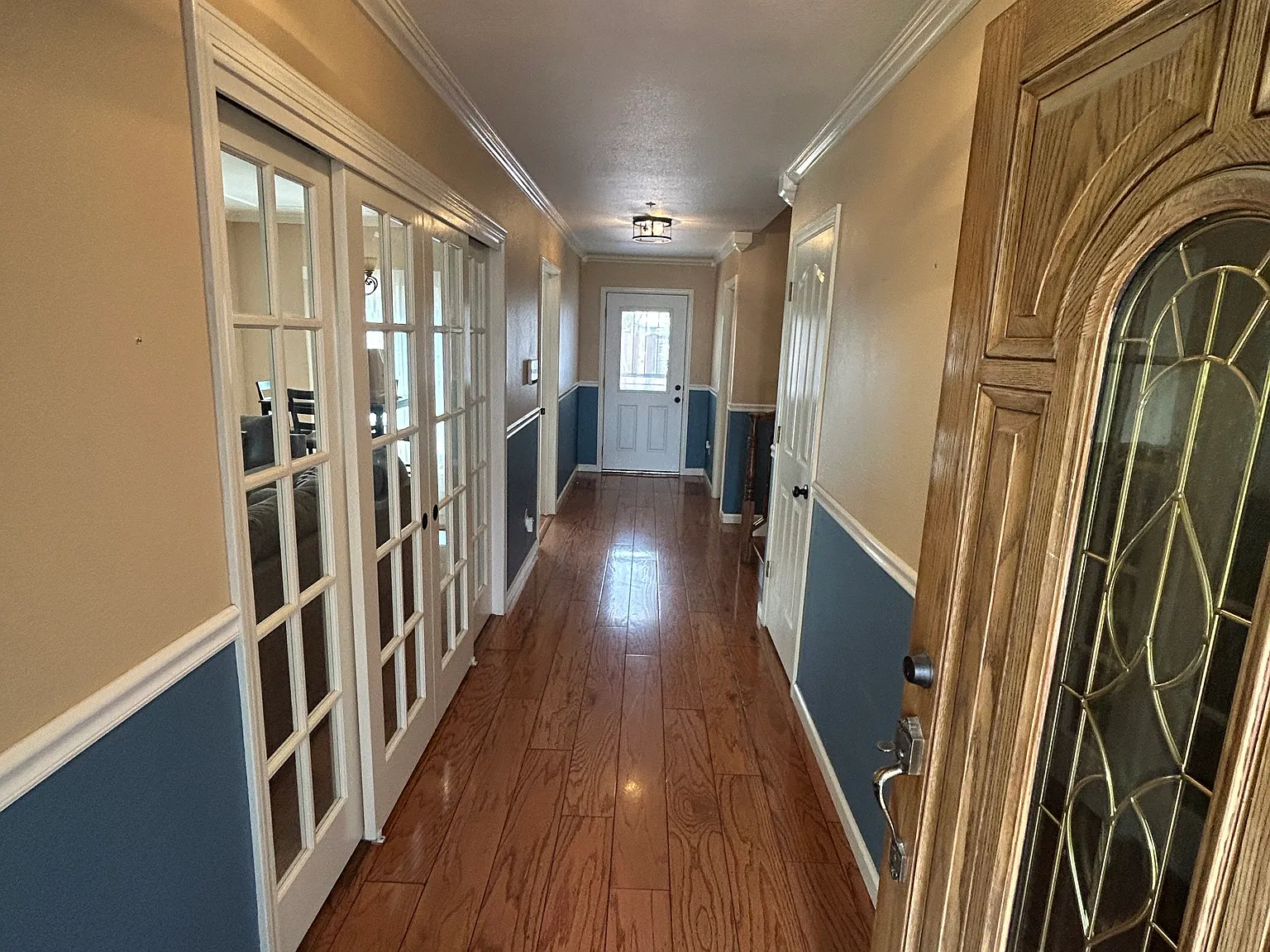 3 bed, 2329 sqft, $1,150 — Photo 3