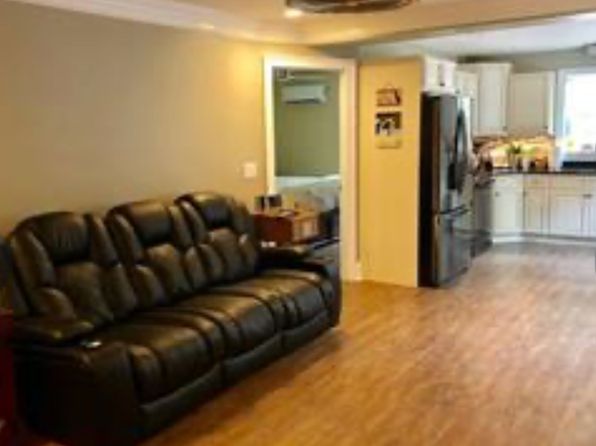 276 Valley View Rd, Sterling, CT 06377