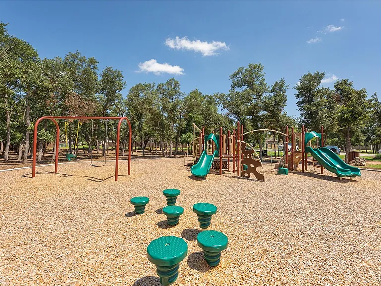 4460 Wilder Farm Ln — Photo 36