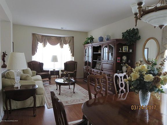 LIVINGROOM AND DININGROOM