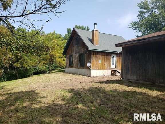 2nd image of 1818 E County Road 2900