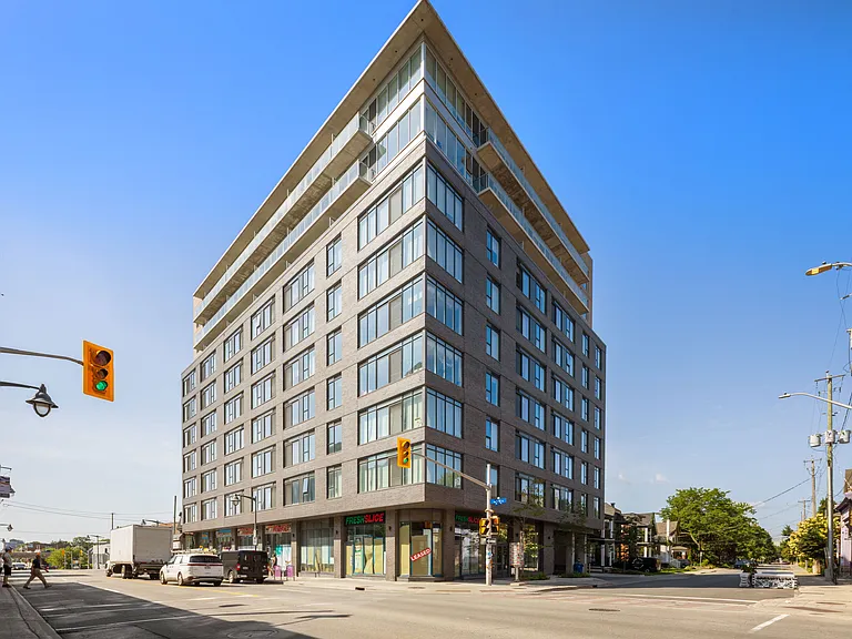 46 Flora St — Photo 3
