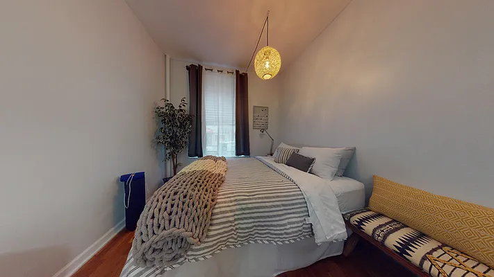 Rented by Bond New York | media 8