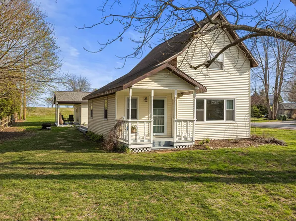 506 E State St, Mahomet, IL 61853