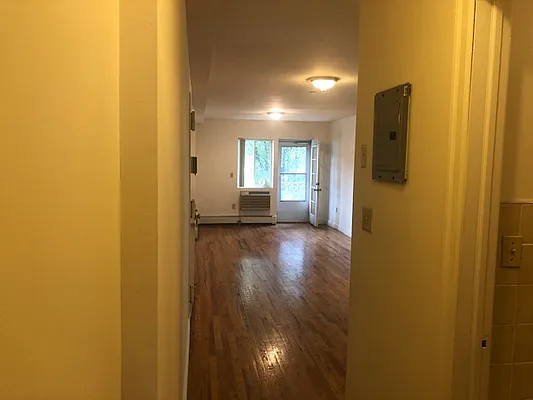 Rented by 18 REALTY | media 1